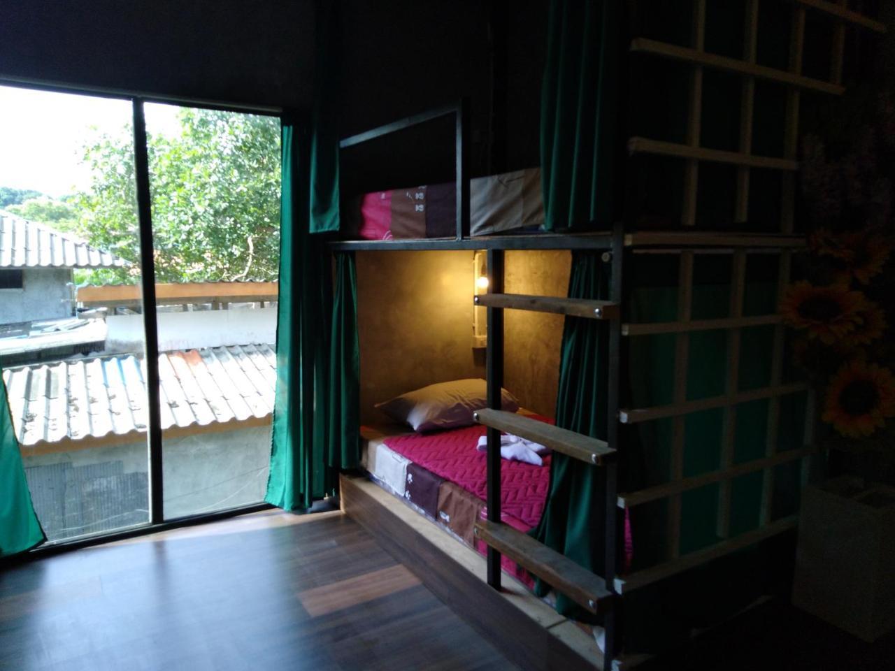 Phayam Hostel Koh Phayam Exteriör bild