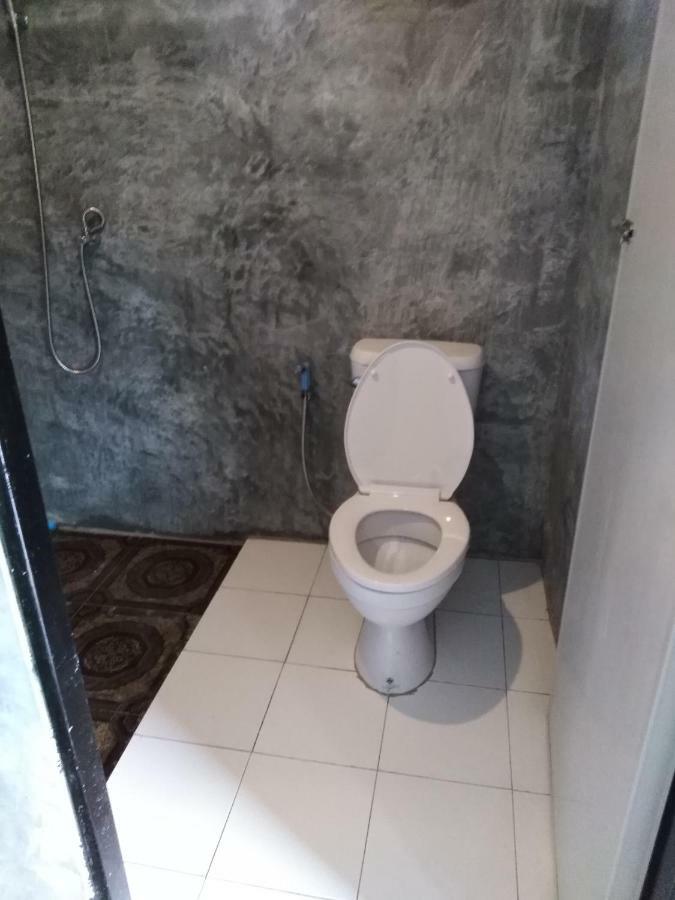Phayam Hostel Koh Phayam Exteriör bild