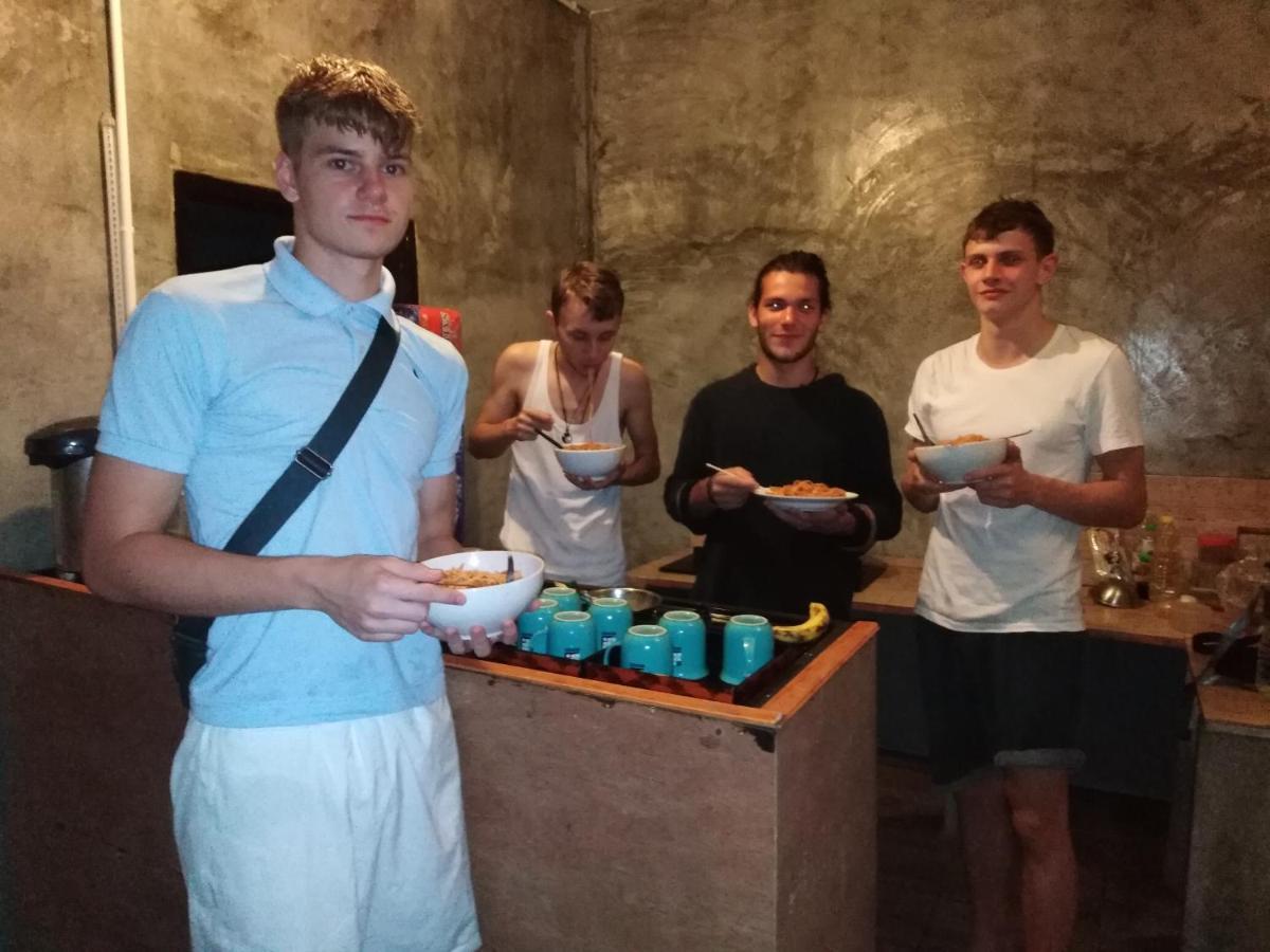Phayam Hostel Koh Phayam Exteriör bild
